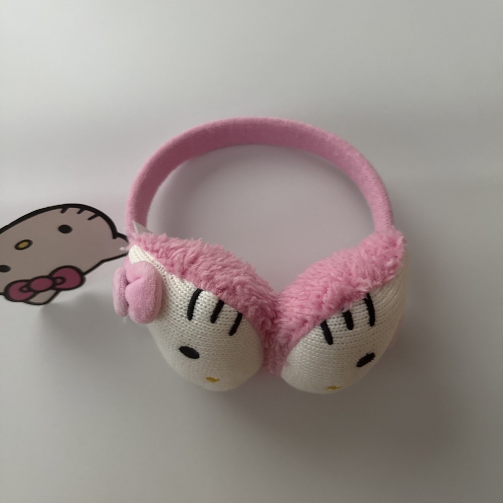 Hello Kitty, Pink Fuzzy Earmuffs Toddler 3+ New With Tags